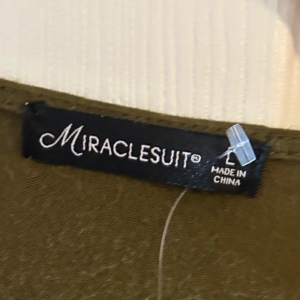 Tunic - Picture 4 of 4